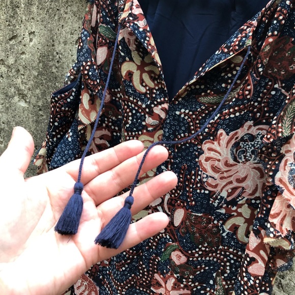 Madewell Sea Floral Lily Ruffle Dress - Picture 7 of 11